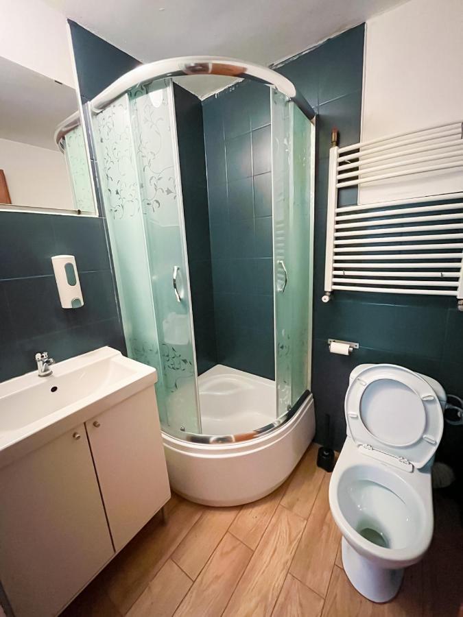 Noclegi Woku Świebodzice Exteriör bild