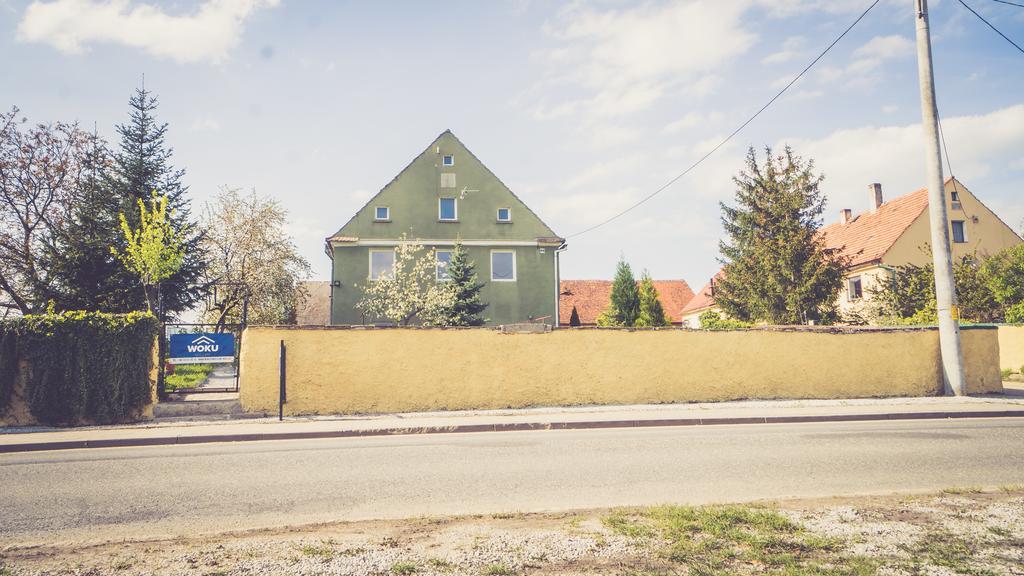Noclegi Woku Świebodzice Exteriör bild